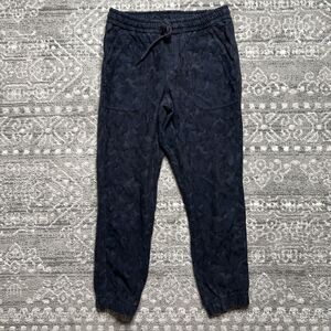 Athleta Pant Size 6P Petite Blue Camo Brooklyn Textured Jogger Pull On